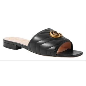 GUCCI Jolie Marmont Gg logo quilted leather slippers slides sandals